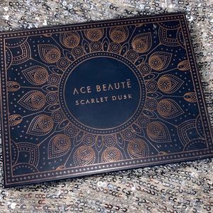 Ace Beaute Scarlet Dusk Eyeshadow Palette